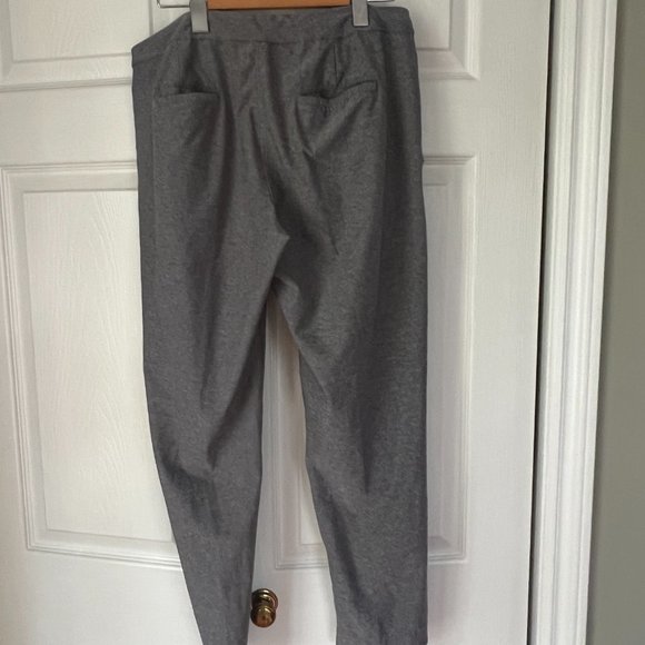Lululemon Straight Legged Grey Pants size 10 - Picture 4 of 5